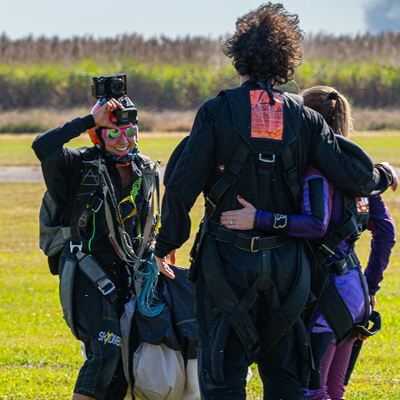 Learn to Skydive today - Daniele Vitorino